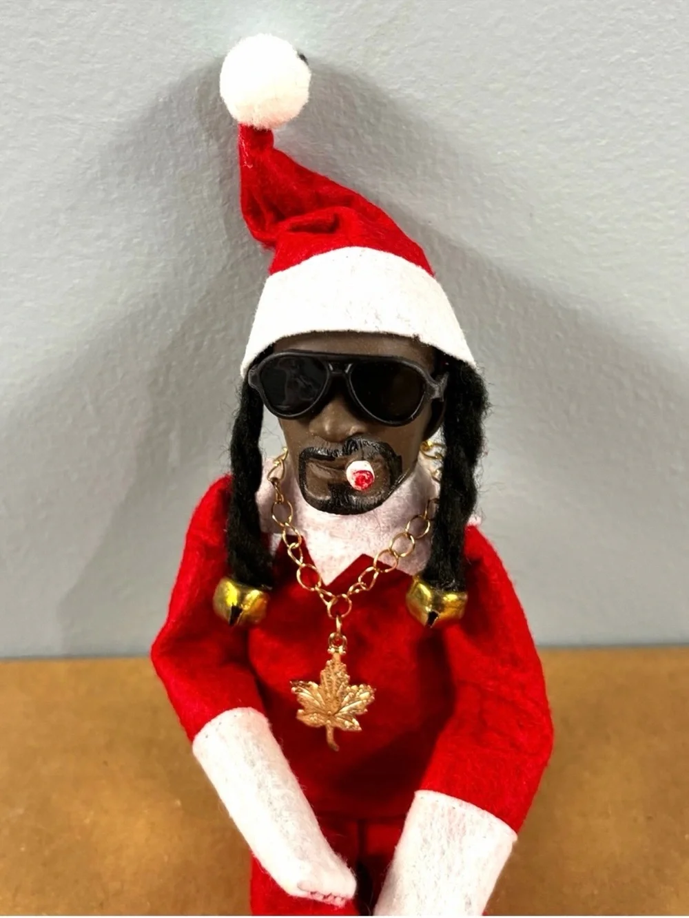 SNOOP ON A STOOP Holiday Elf in green or red with dreads necklace and New in box